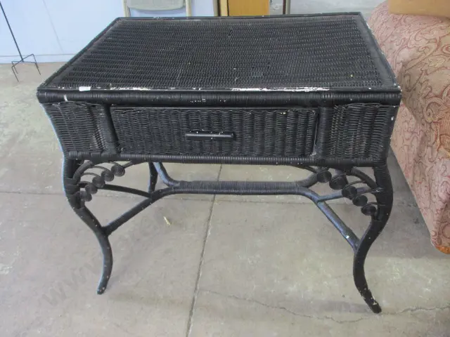 Cane Table Image 1++