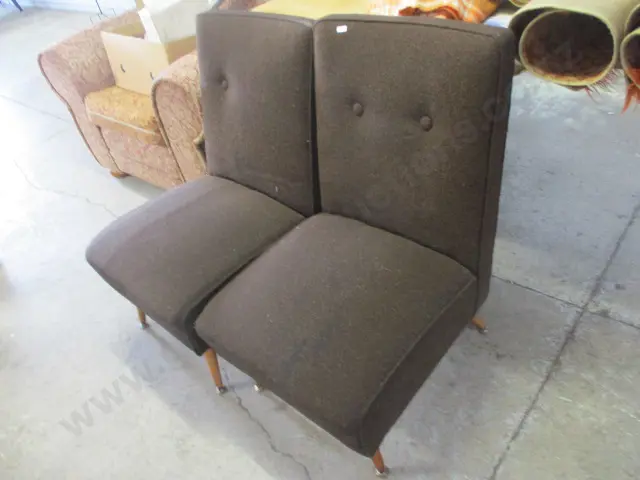 Pr Retro Chairs Image 1++