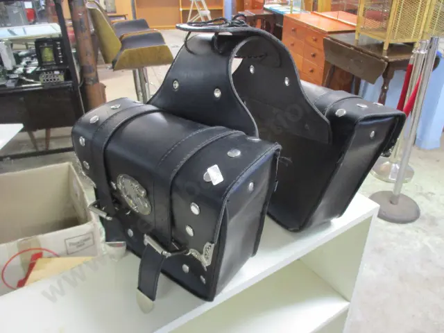 Saddle Bags Image 1++
