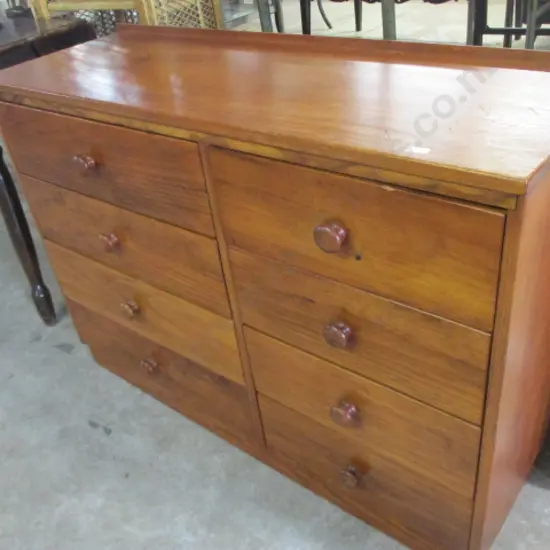 8 Drawer Chest