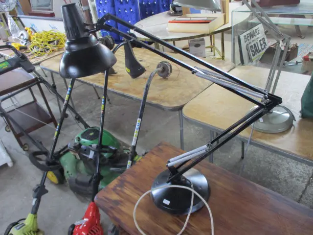 Anglepoise Lamp Image 1++