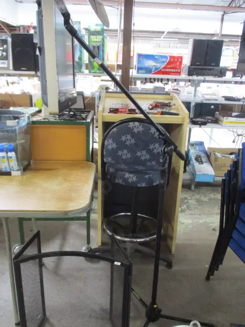 Mic Stand Image 1++