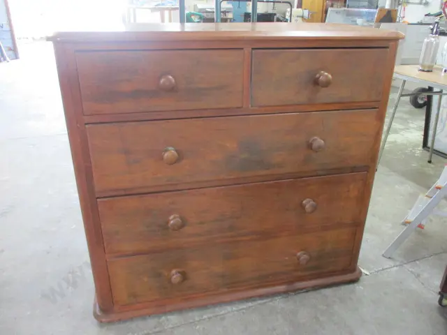 Kauri Chest Image 1++