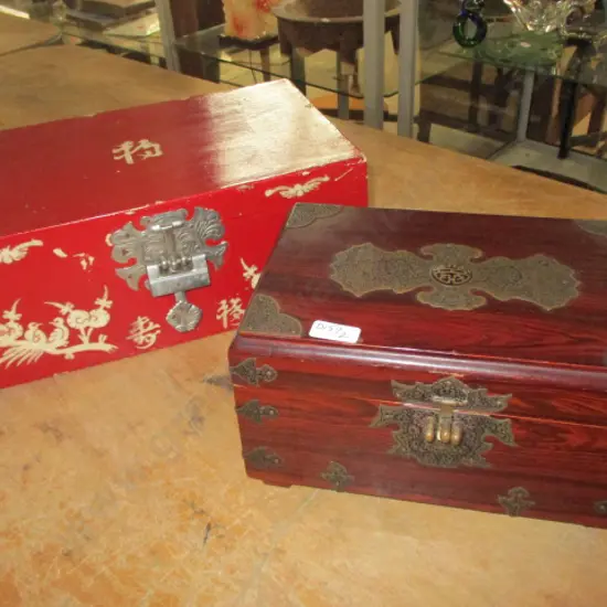 2 Trinket boxes