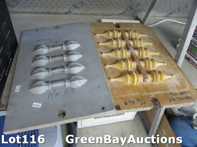 2 Industrial Molds Image 1++