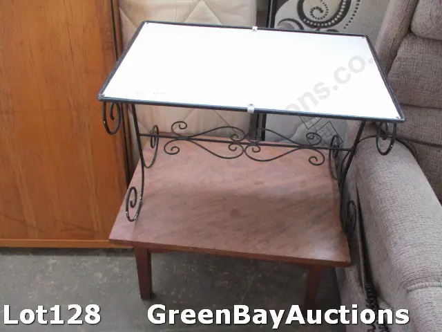 2 Side Tables Image 1++