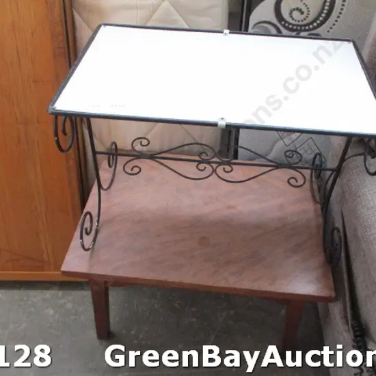 2 Side Tables