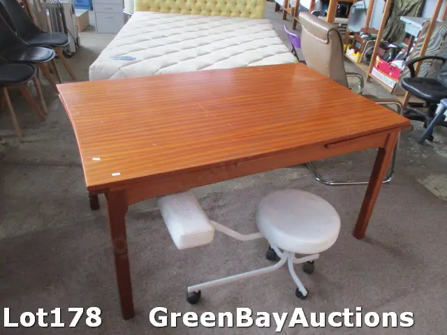 Dining Table Image 1++