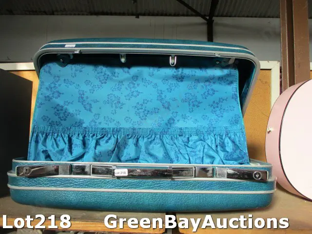 Samsonite Luggae Image 1++