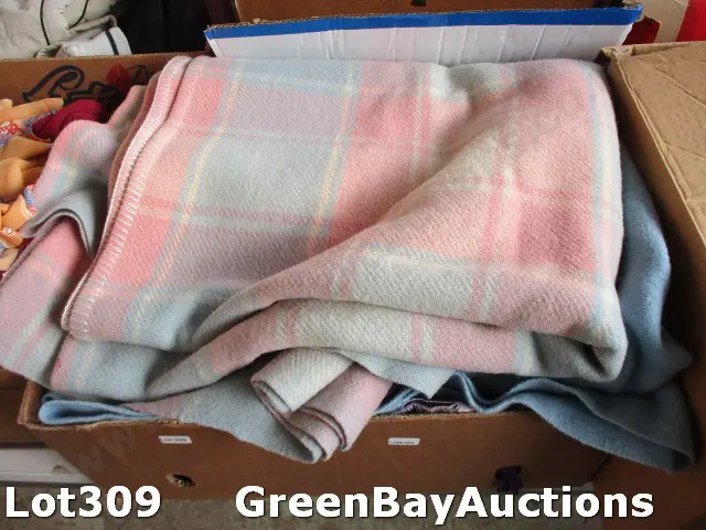 Blankets Image 1++
