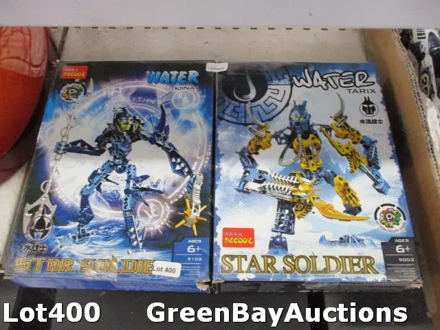 2 Action Figures Image 1++