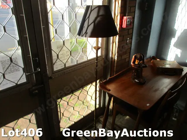 Floor Lamp Image 1++
