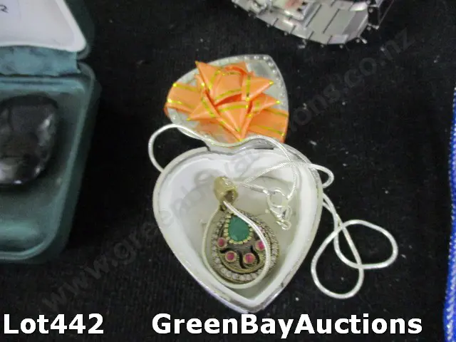 Necklace Image 1++