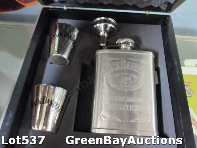 J Daniels Flask Lot Image 1++