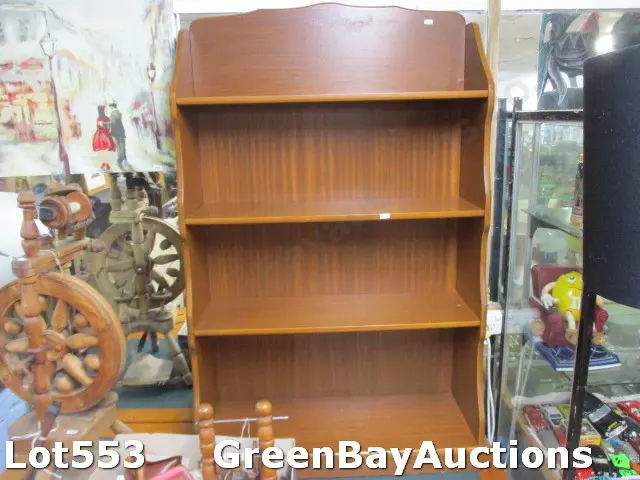 Retro Bookshelf Image 1++