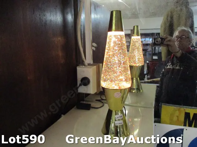 Glitter Lamp Image 1++