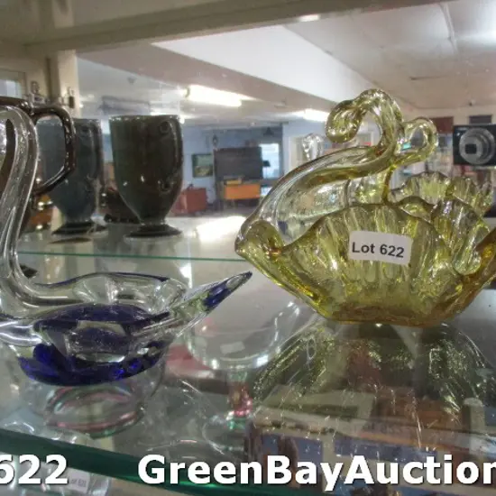 2 Pieces Art Glass