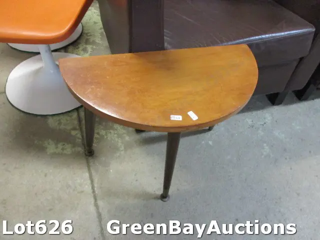 Side Table Image 1++