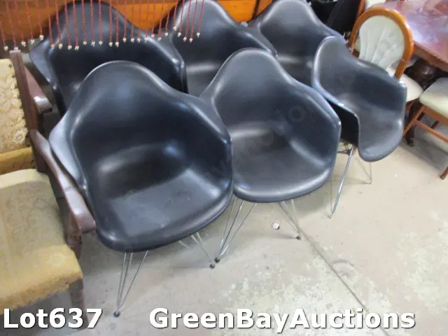 6 Retro Chairs Image 1++