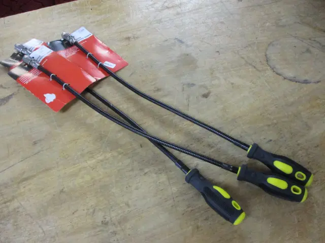 3 Magnetic Pickup Tools Image 1++