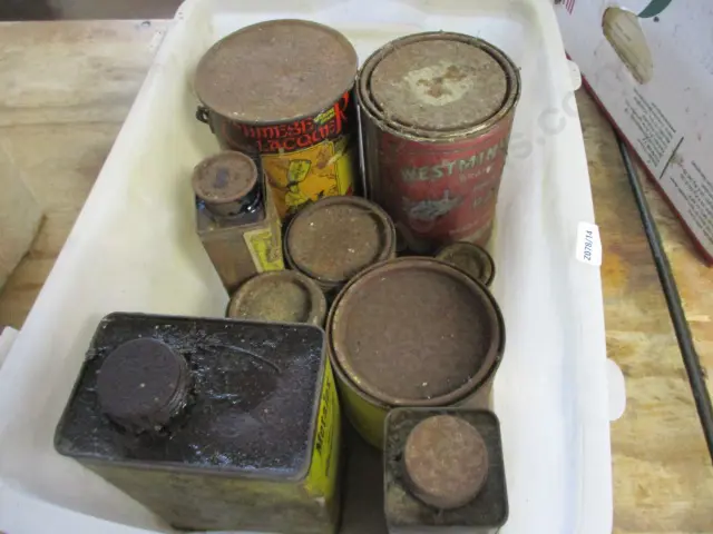 Vintage Tins Image 1++