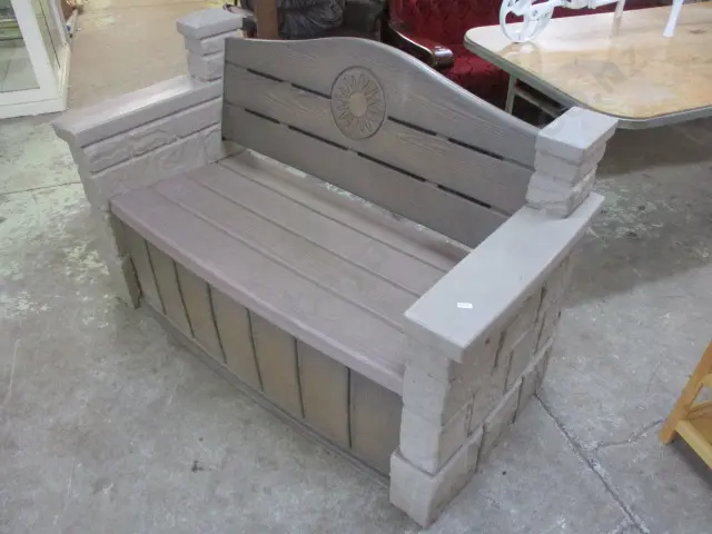 Poolside Bench Image 1++