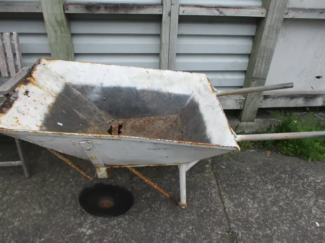 Vintage Barrow Image 1++