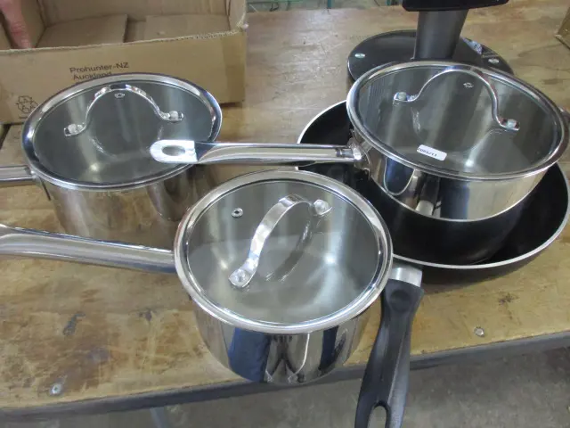 Pots and Pans Image 1++