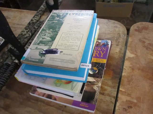 Books Image 1++