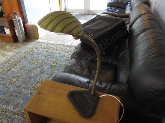 Vintage Shell Lamp Image 1++