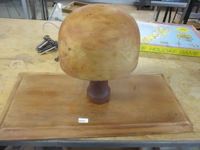Kauri hat Block Image 1++