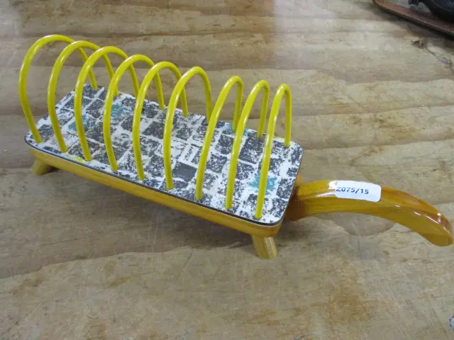 Retro Toast Rack Image 1++