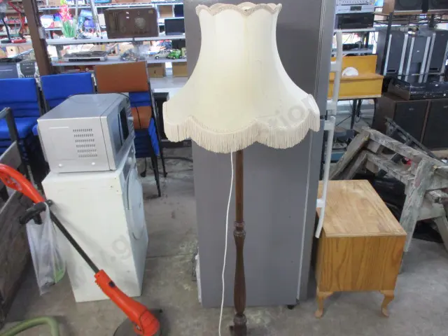 Std Lamp Image 1++