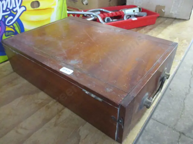Vintage Box Image 1++