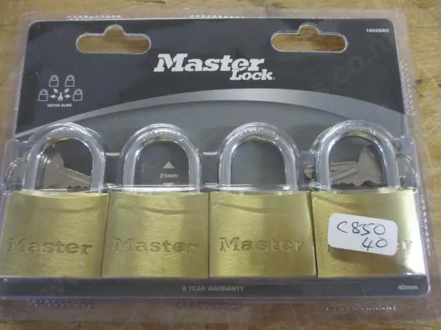 4 Padlocks Image 1++