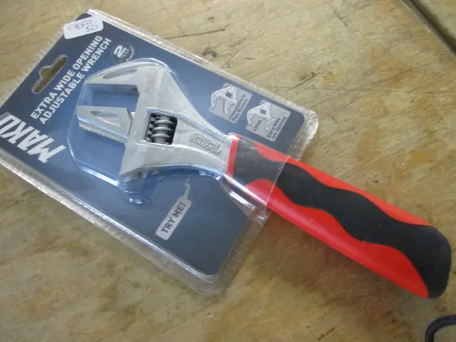 Wrench Image 1++