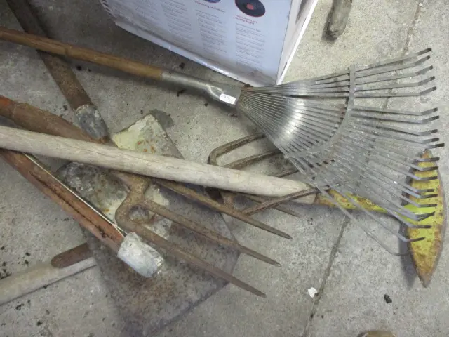 Garden Tools Image 1++