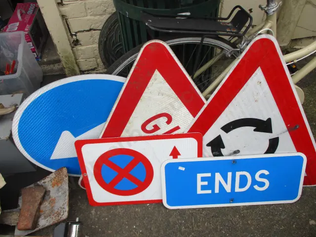 Road Signs Image 1++