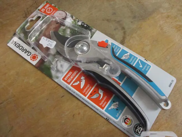 Shears Image 1++