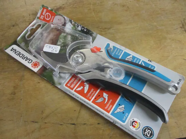 Shears Image 1++