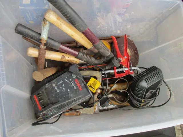 Garage Image 1++