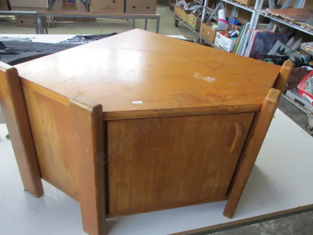 Corner Cabinet Image 1++