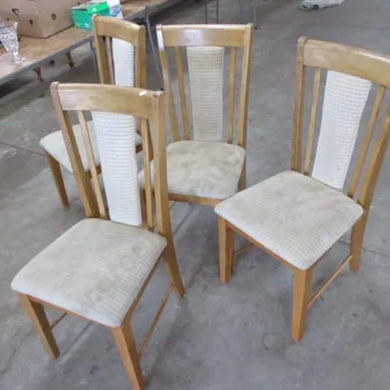 4 Chairs