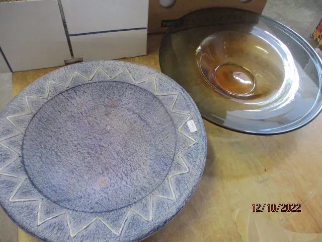 2 Bowls Image 1++