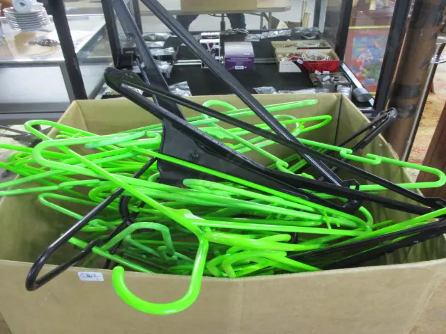 Hangers Image 1++