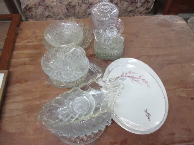 Glassware Etc Image 1++
