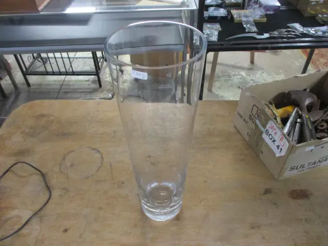 Large Vase Image 1++