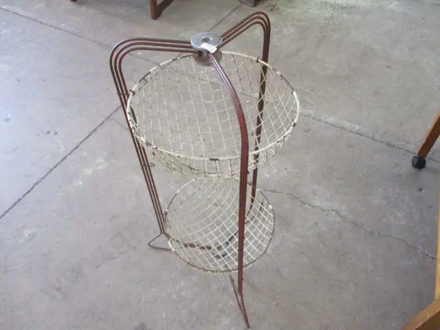 Vintage Retail Basket Image 1++