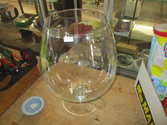 Large Brandy Balloon Image 1++