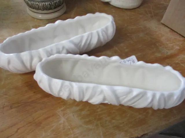 2 Sylvac Vases Image 1++
